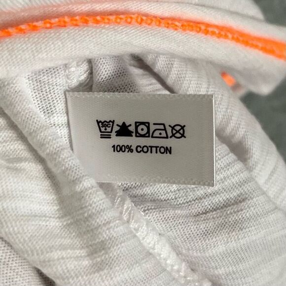 Lisa Todd Pocket Full Rainbow Embroidered Tee Womens Medium White Crew T-Shirt - Picture 8 of 12